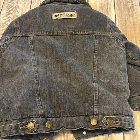 Eddie Bauer Denim Jacket with Fleece Lining - Picture 5 of 5